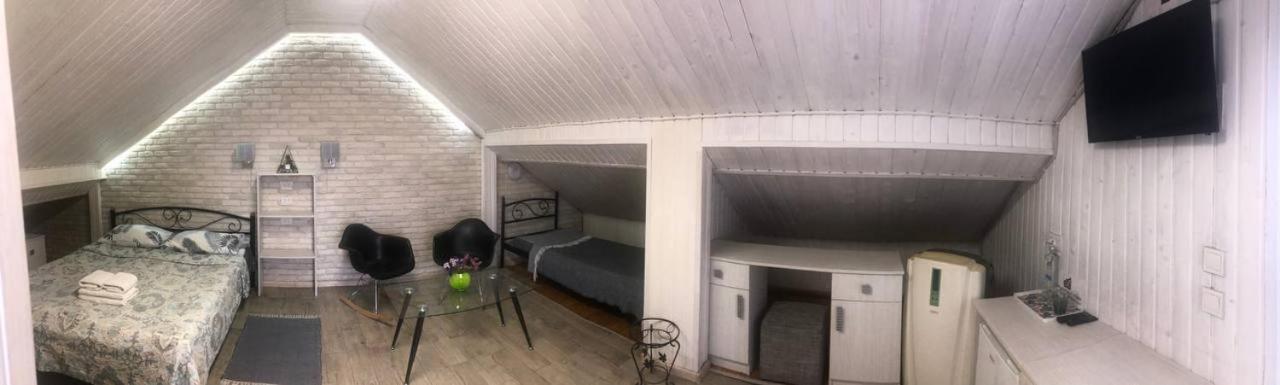 Apartments Like Hotel チェルニウツィー エクステリア 写真