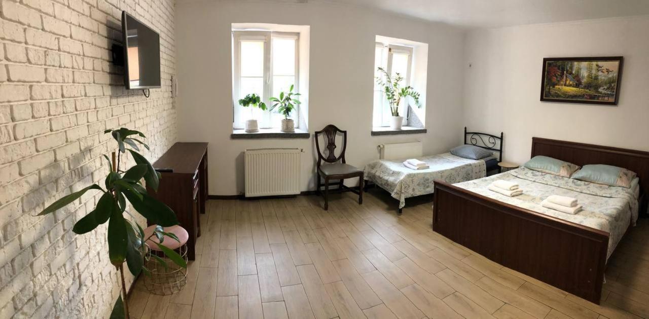 Apartments Like Hotel チェルニウツィー エクステリア 写真